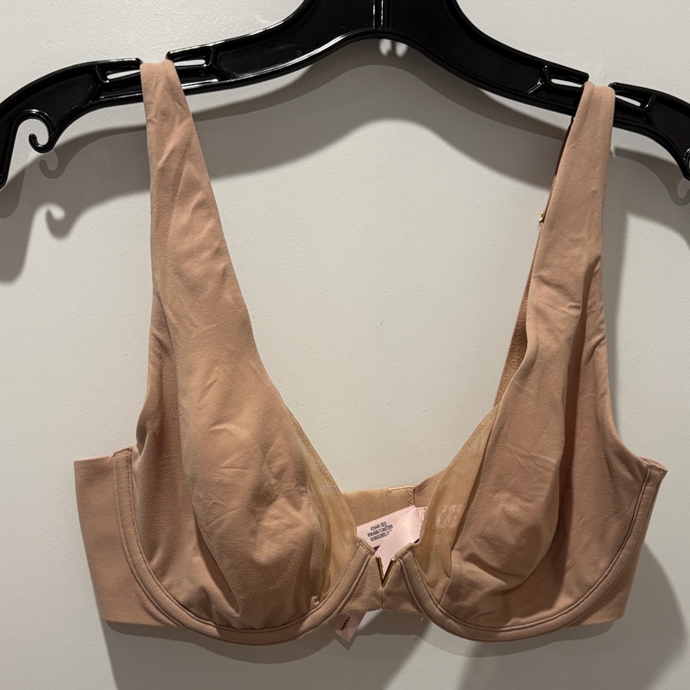 Victoria Secret Women's Tan Bra